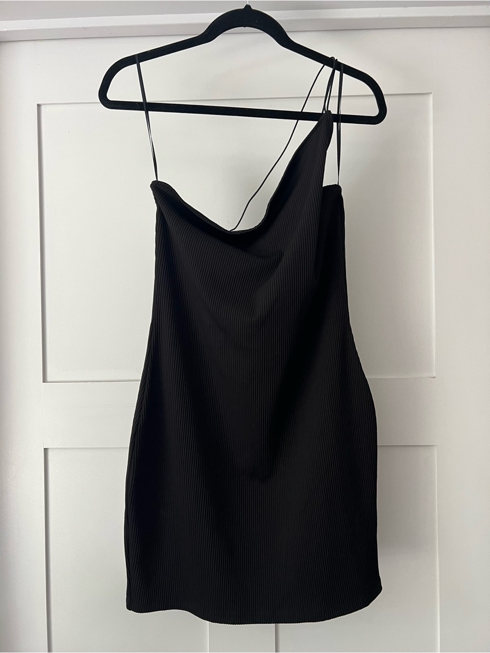 H&M Divided Ribbed Asymmetric Shoulder Body Con Black Dress